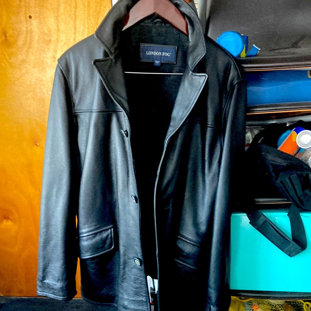 Black London Fog jacket never wore midsize just gorgeous